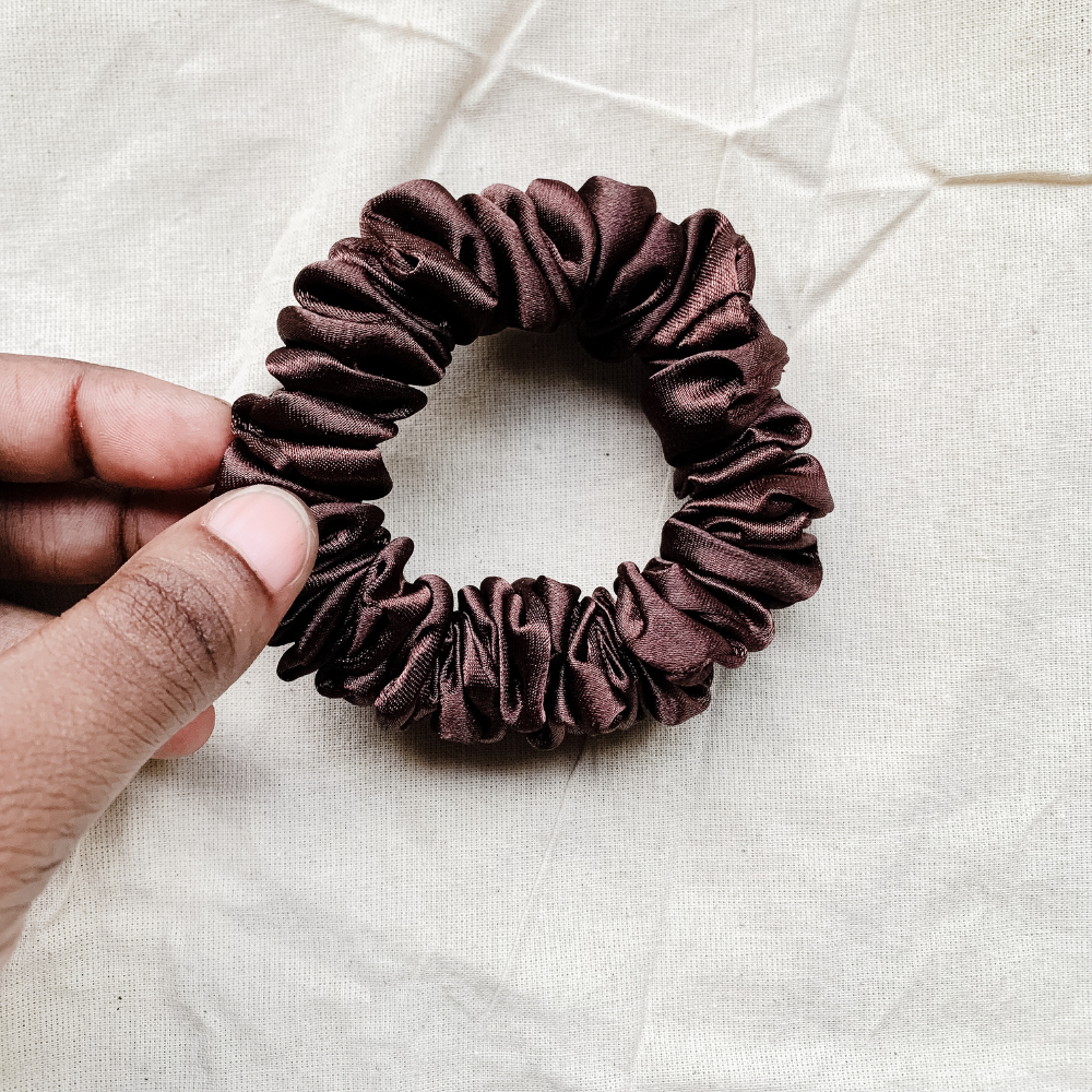 Melanin Petite Scrunchie - Image 2
